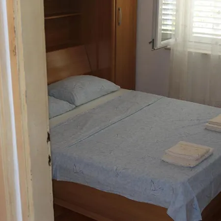 Goran's Place بيت ضيافة هفار