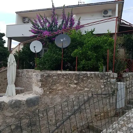 Goran's Place بيت ضيافة 2*