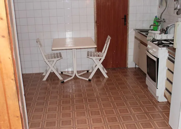 Goran's Place 2* Hvar Town