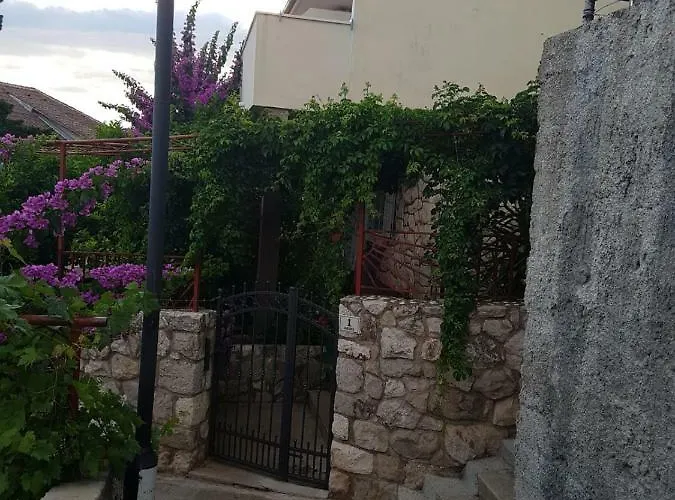 Goran's Place Maison d'hôtes Hvar Town