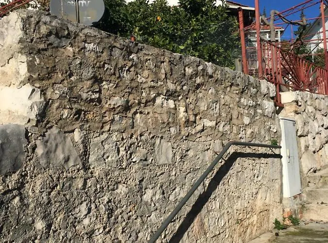 Goran's Place Guest house 2*